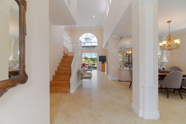 6005 Newport Village Way, Lake Worth, FL 33463