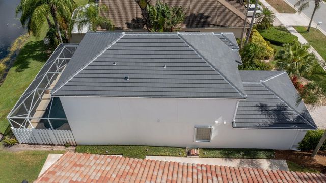 6005 Newport Village Way, Lake Worth, FL 33463