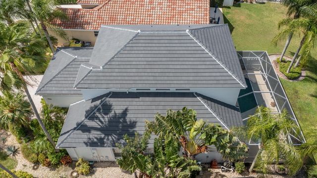 6005 Newport Village Way, Lake Worth, FL 33463