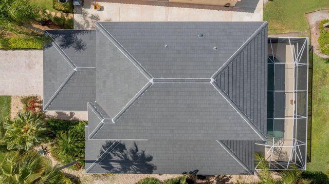 6005 Newport Village Way, Lake Worth, FL 33463