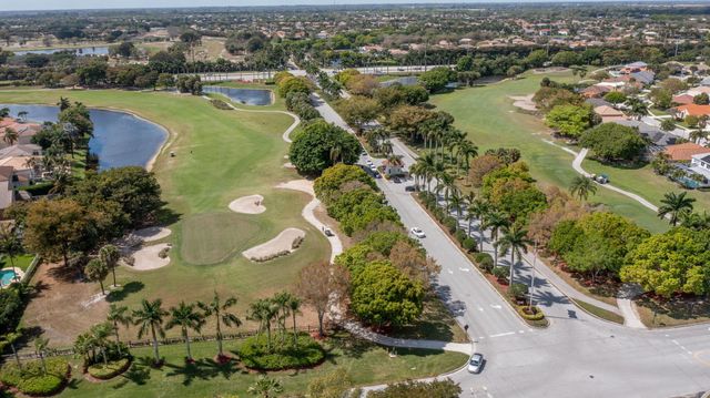 6005 Newport Village Way, Lake Worth, FL 33463