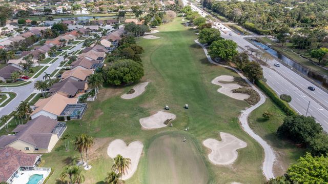 6005 Newport Village Way, Lake Worth, FL 33463