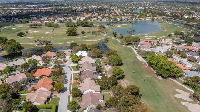 6005 Newport Village Way, Lake Worth, FL 33463
