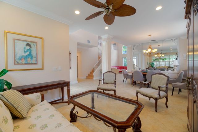 6005 Newport Village Way, Lake Worth, FL 33463