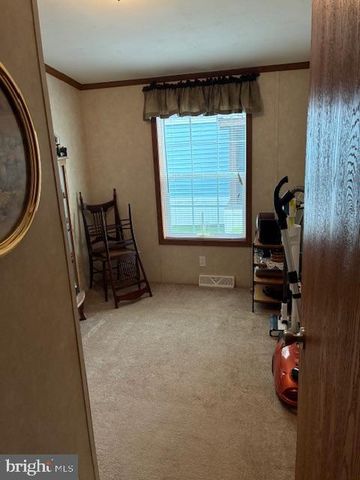 9 S GREEN ACRES CIRCLE, Akron, PA 17501