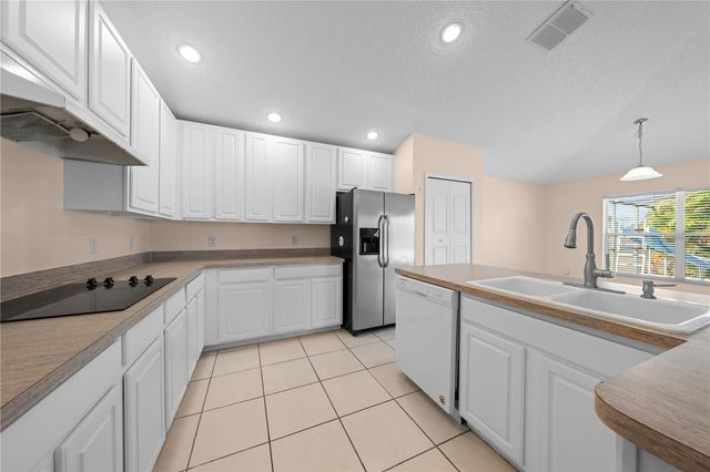 1020 GOLF COURSE PARKWAY, Davenport, FL 33837