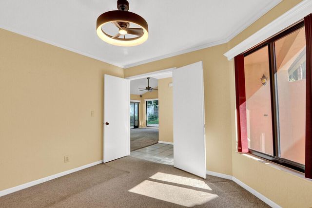 13 Ironwood Way N, Palm Beach Gardens, FL 33418