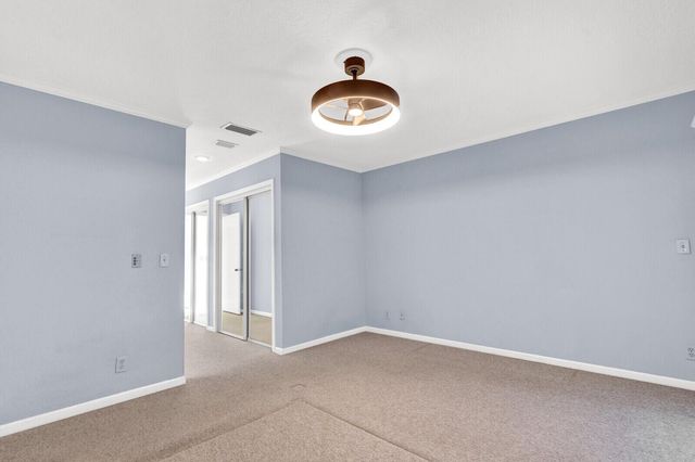 13 Ironwood Way N, Palm Beach Gardens, FL 33418