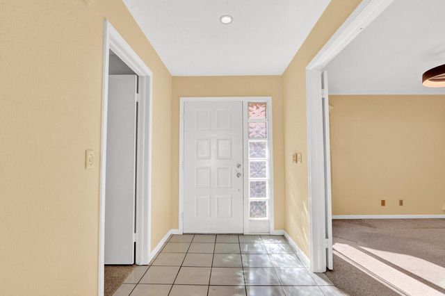 13 Ironwood Way N, Palm Beach Gardens, FL 33418