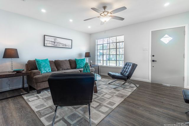 1209 KENTUCKY AVE, San Antonio, TX 78201