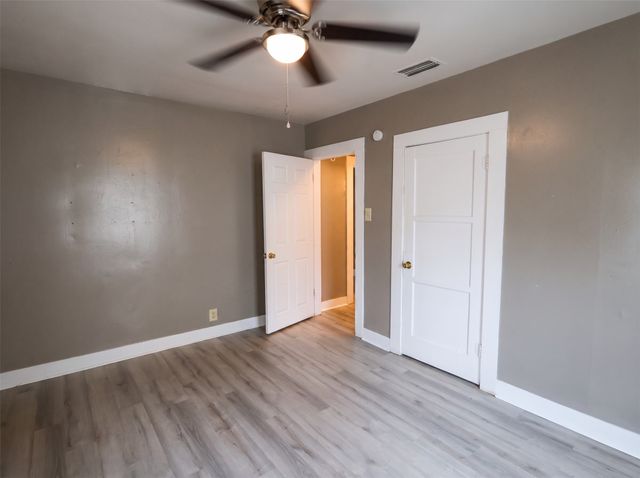 504 YARBOROUGH Street, Bossier City, LA 71111