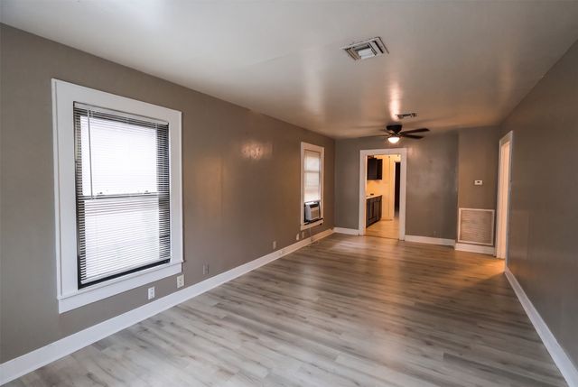 504 YARBOROUGH Street, Bossier City, LA 71111