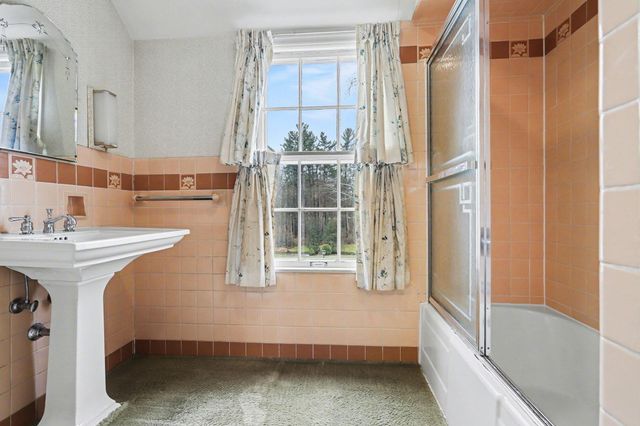 53 W Minges Road, Battle Creek City, MI 49015