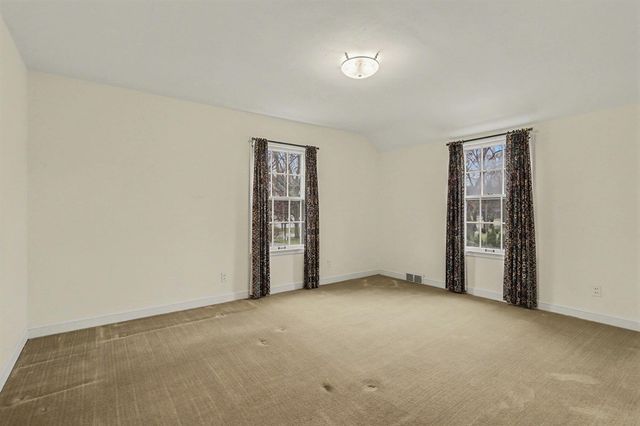 53 W Minges Road, Battle Creek City, MI 49015