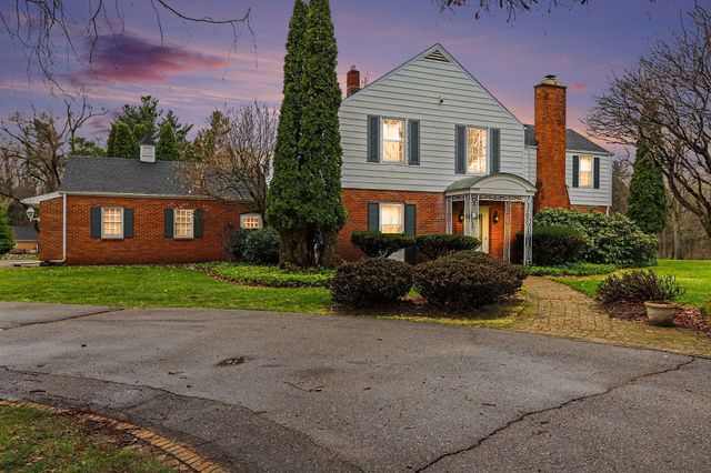 53 W Minges Road, Battle Creek City, MI 49015