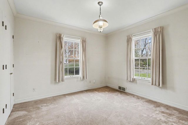 53 W Minges Road, Battle Creek City, MI 49015