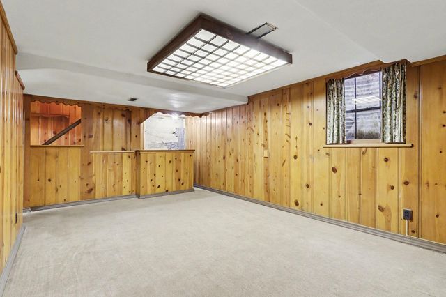 53 W Minges Road, Battle Creek City, MI 49015