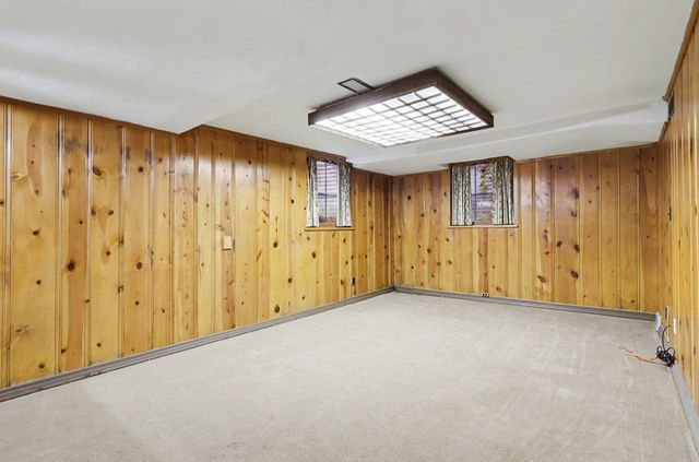 53 W Minges Road, Battle Creek City, MI 49015