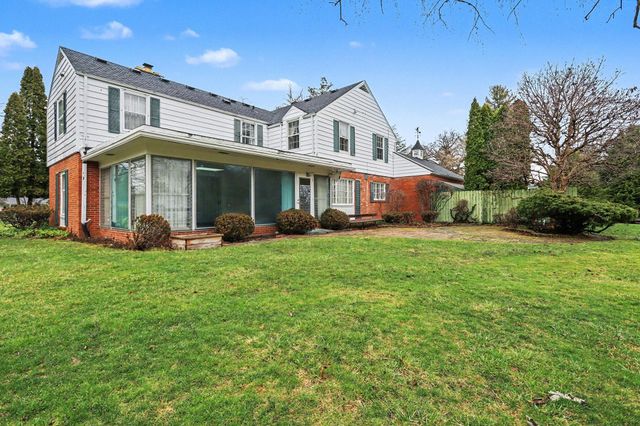 53 W Minges Road, Battle Creek City, MI 49015