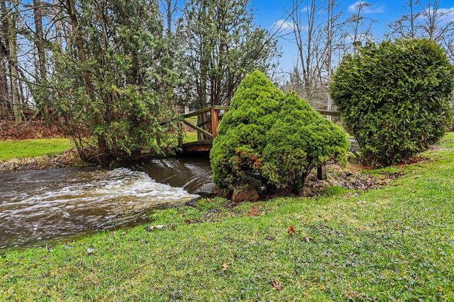 53 W Minges Road, Battle Creek City, MI 49015