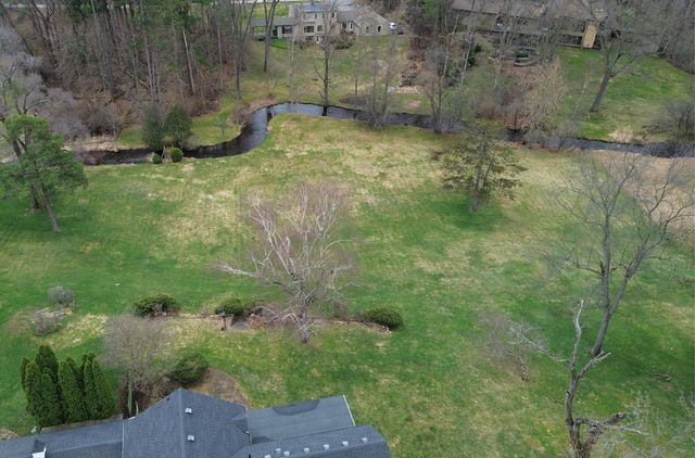 53 W Minges Road, Battle Creek City, MI 49015