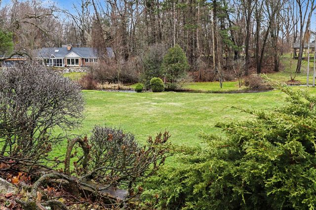 53 W Minges Road, Battle Creek City, MI 49015