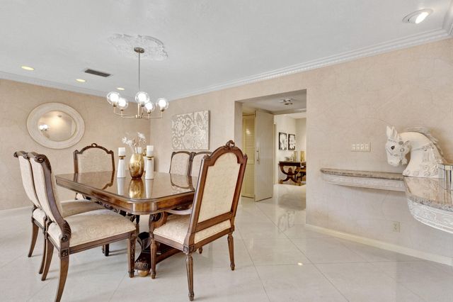 6201 Royal Poinciana Lane, Tamarac, FL 33319