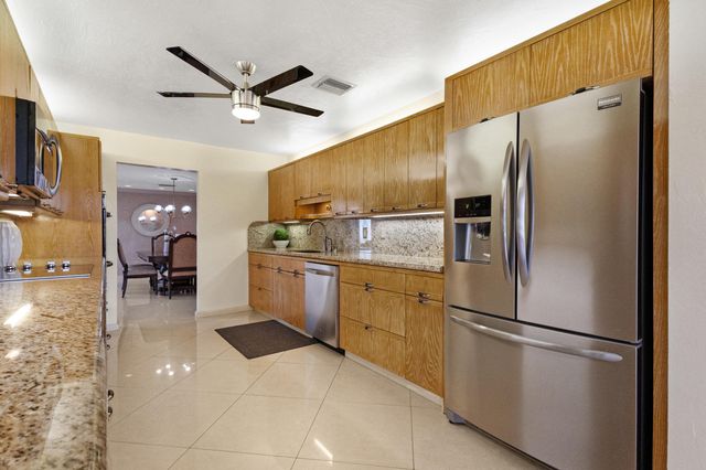 6201 Royal Poinciana Lane, Tamarac, FL 33319