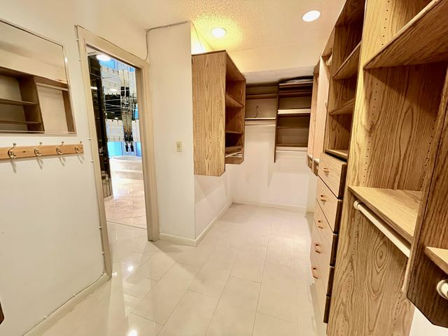 6201 Royal Poinciana Lane, Tamarac, FL 33319
