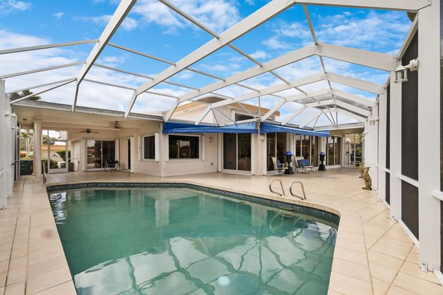 6201 Royal Poinciana Lane, Tamarac, FL 33319