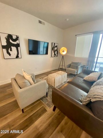 7300 E EARLL Drive 2006, Scottsdale, AZ 85251