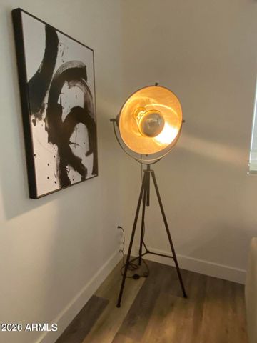 7300 E EARLL Drive 2006, Scottsdale, AZ 85251