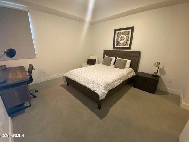 7300 E EARLL Drive 2006, Scottsdale, AZ 85251