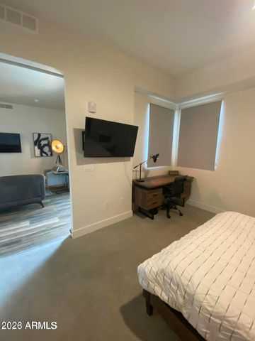 7300 E EARLL Drive 2006, Scottsdale, AZ 85251