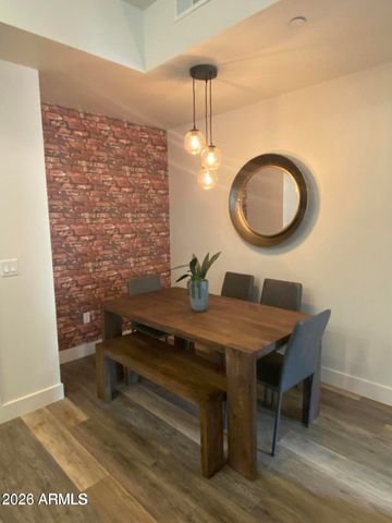 7300 E EARLL Drive 2006, Scottsdale, AZ 85251