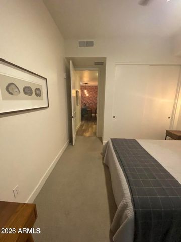 7300 E EARLL Drive 2006, Scottsdale, AZ 85251