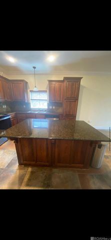 17025 Glenwood Springs Dr, Greenwell Springs, LA 70739