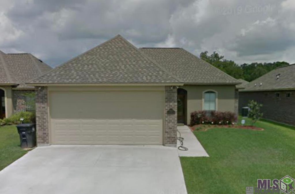 17025 Glenwood Springs Dr, Greenwell Springs, LA 70739