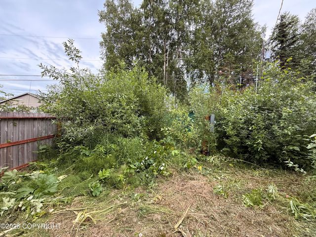 8039 Wilcox Street, Anchorage, AK 99502