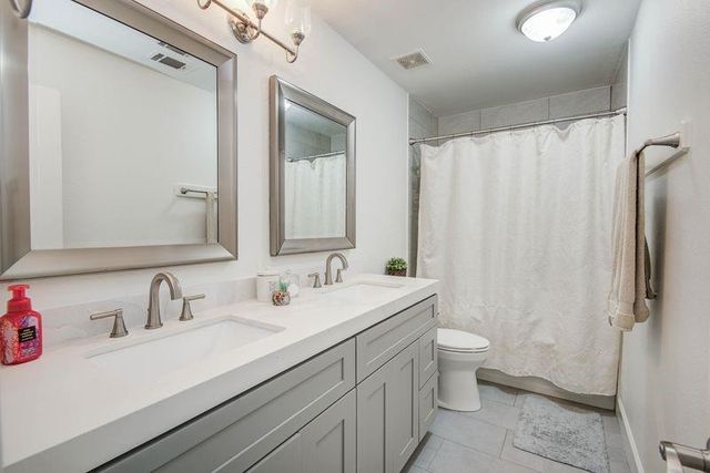 16722 Innisbrook Drive, Houston, TX 77095