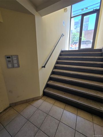 4134 Haight Street 301, Flushing, NY 11355