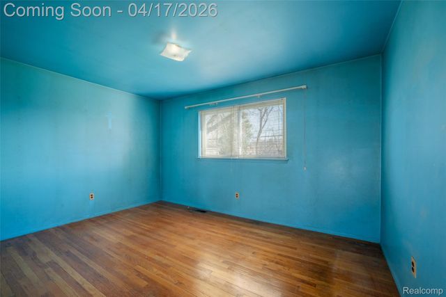 29889 Brown Court, Garden City, MI 48135