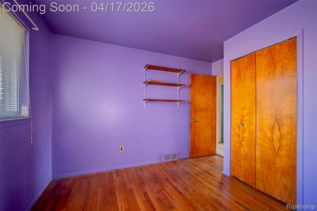 29889 Brown Court, Garden City, MI 48135