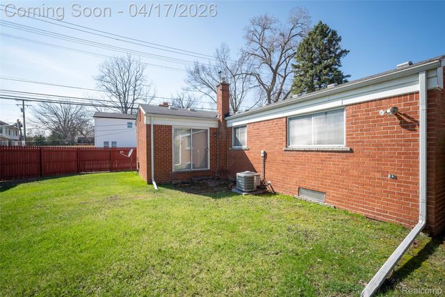 29889 Brown Court, Garden City, MI 48135