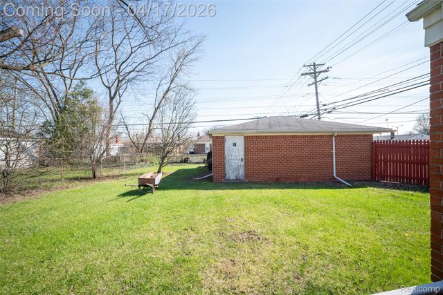 29889 Brown Court, Garden City, MI 48135