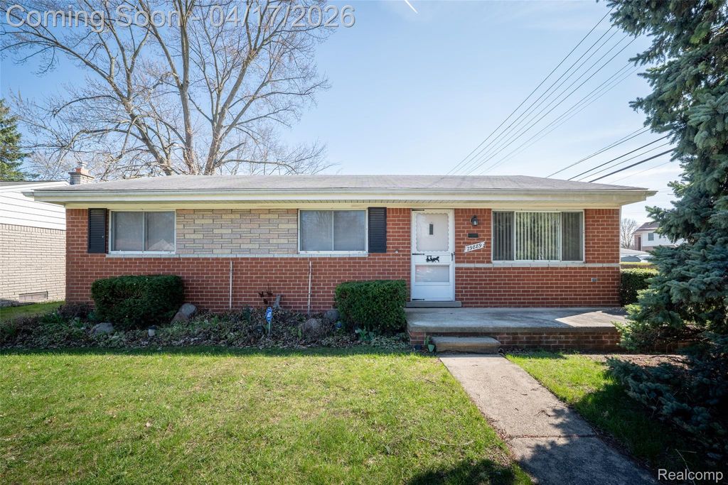 29889 Brown Court, Garden City, MI 48135