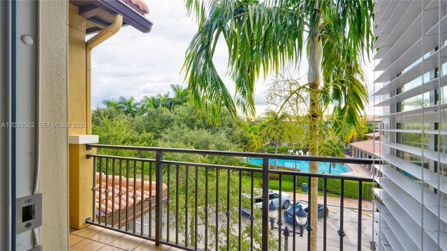954 SW 147th Avenue 2610, Pembroke Pines, FL 33027