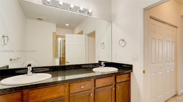 954 SW 147th Avenue 2610, Pembroke Pines, FL 33027