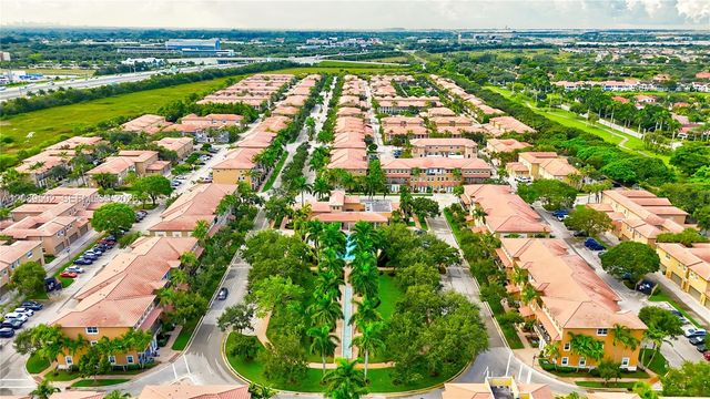 954 SW 147th Avenue 2610, Pembroke Pines, FL 33027