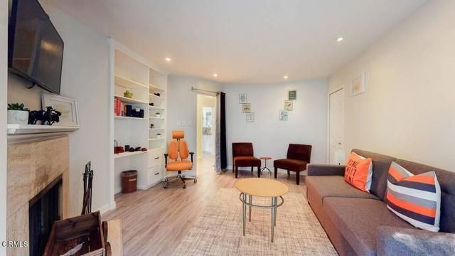 101 S Rockingham Avenue, Los Angeles, CA 90049